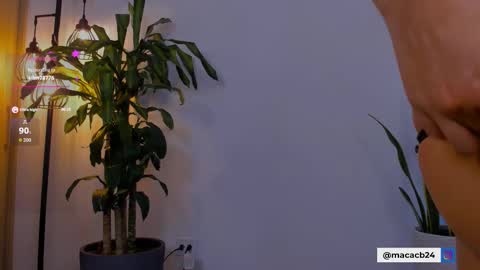 Snapshot of catalella_01 chatting on September 21, 9:13 pm MACARENA online show from September 21, 9:13 pm