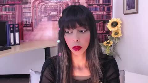 Queen Catalella online show from September 23, 3:15 am