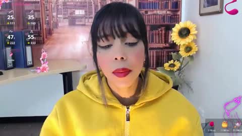 Queen Catalella online show from October 19, 4:25 am