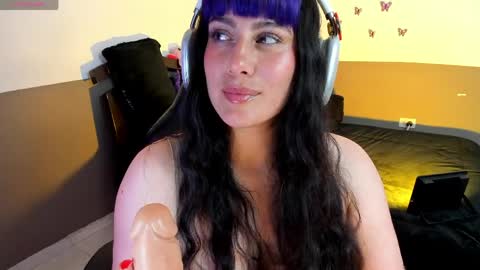 LUU online show from April 11, 2:17 am