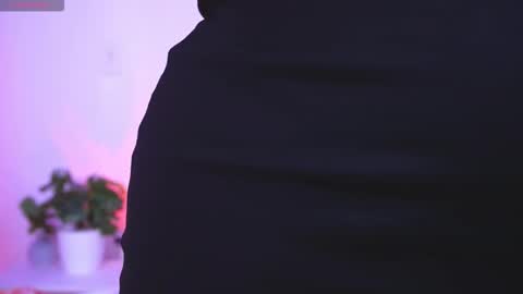 Catalina lovers online show from February 4, 6:22 pm