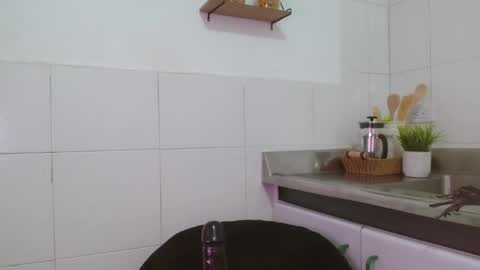 Catalina online show from November 29, 11:09 pm