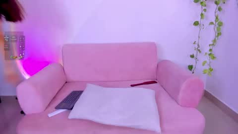      online show from May 10, 12:07 pm