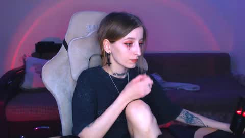 Snapshot of cath_dysphoria_ chatting on March 5, 9:28 pm CATH online show from March 5, 9:28 pm