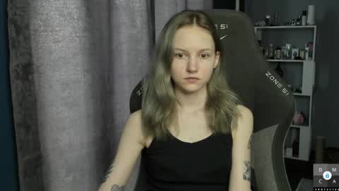 Sam online show from May 21, 3:43 pm