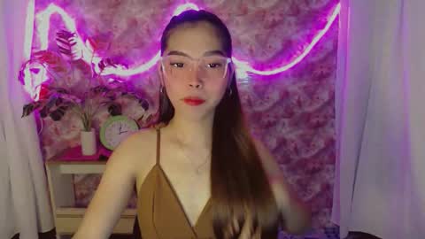 catherine_365 online show from April 8, 9:44 am