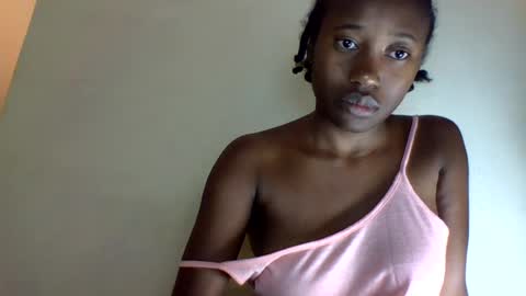 cathia_bella online show from July 9, 7:33 am