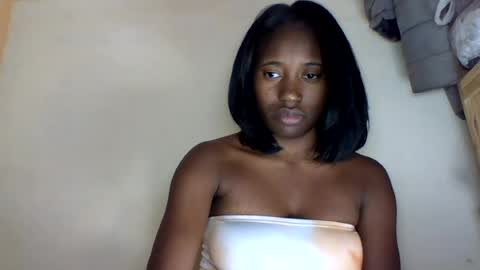 cathia_bella online show from July 14, 10:43 am
