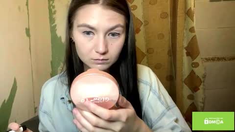 Lola online show from November 15, 9:27 pm