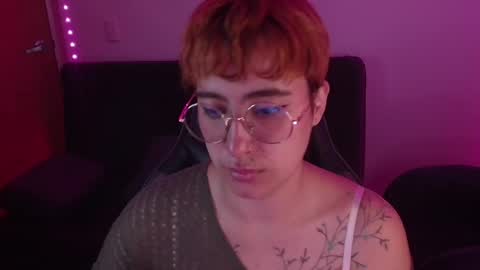 Snapshot of catsito chatting on October 1, 4:06 am im MIA -Independent Model MY OF is catsito3 online show from October 1, 4:06 am