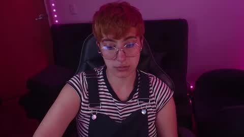 Snapshot of catsito chatting on October 2, 5:23 am im MIA -Independent Model MY OF is catsito3 online show from October 2, 5:23 am