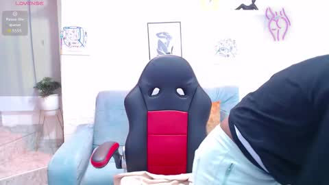 Snapshot of cattalheya chatting on October 6, 12:33 pm Catta online show from October 6, 12:33 pm