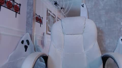 Snapshot of cattleya_jensen chatting on October 11, 2:31 pm Cattleya online show from October 11, 2:31 pm