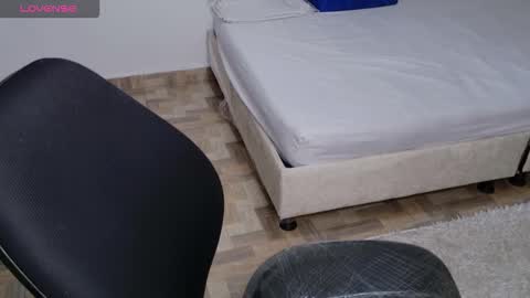 cattleyaangel online show from March 12, 7:27 pm