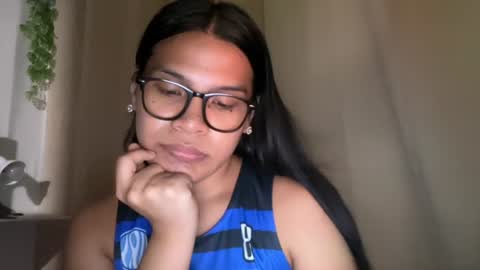 The Queen Named ADDISON online show from July 28, 11:17 am