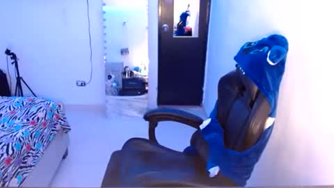 Caylinn online show from November 24, 2:19 pm