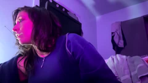 cece_vibez online show from December 22, 11:35 am