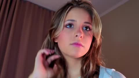 Lina  online show from April 19, 7:16 pm