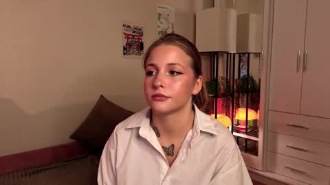 Snapshot of ceceliapidcock chatting on September 20, 8:18 pm Lina online show from September 20, 8:18 pm
