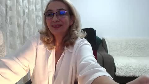 Snapshot of cecylya4u chatting on October 1, 6:24 pm cecylya4u online show from October 1, 6:24 pm