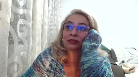 Snapshot of cecylya4u chatting on October 5, 7:52 pm cecylya4u online show from October 5, 7:52 pm