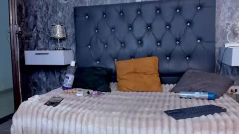ceeleste_bluee online show from July 27, 9:45 pm