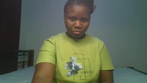 ceepretty25 online show from April 16, 12:22 am