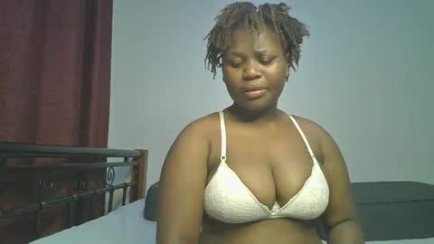 ceepretty25 online show from February 3, 10:09 am