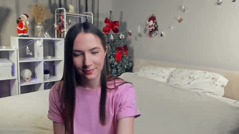 Josie Manesi online show from January 9, 7:08 pm