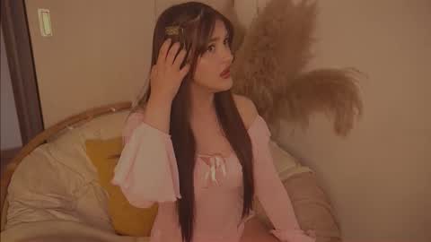 Snapshot of celeste_angel1 chatting on October 14, 8:00 pm Diane Independent model online show from October 14, 8:00 pm