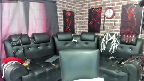 Snapshot of celeste_bdsm chatting on September 19, 7:02 pm celeste_bdsm online show from September 19, 7:02 pm