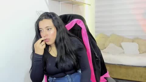 celeste_bonnet1 online show from October 24, 11:23 pm