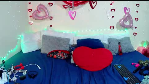 celeste_hotres online show from May 28, 1:58 am