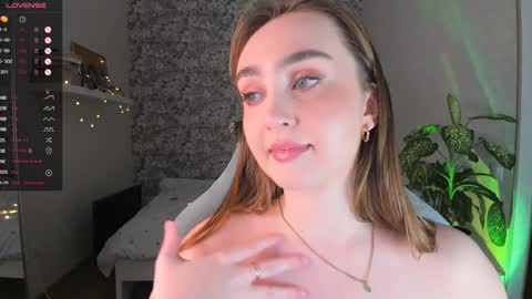 Snapshot of celestial__angel chatting on December 16, 10:13 pm Eva Angel online show from December 16, 10:13 pm
