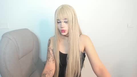 Snapshot of celestica_rose chatting on March 11, 5:35 am Celestica online show from March 11, 5:35 am