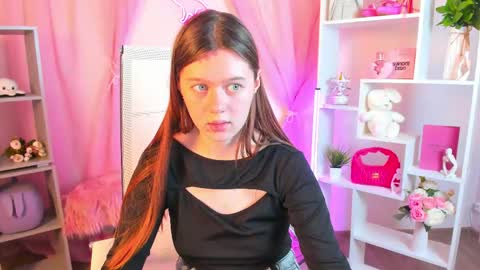 your cute kitty online show from March 19, 7:18 pm