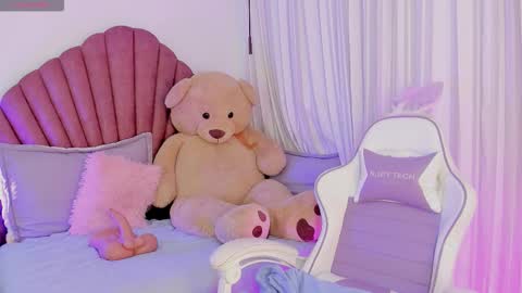        700   110 p  online show from November 15, 6:25 am