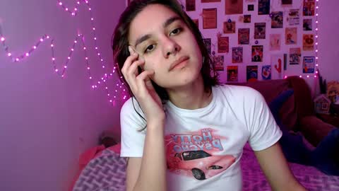 Snapshot of celine_dionn chatting on December 19, 6:45 am Celine online show from December 19, 6:45 am