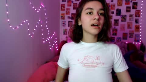 Snapshot of celine_dionn chatting on January 2, 4:52 am Celine online show from January 2, 4:52 am