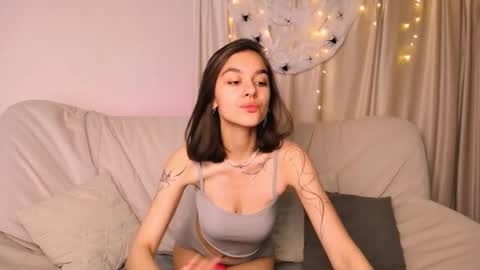 Snapshot of celine_dionn chatting on October 16, 3:53 am Celine online show from October 16, 3:53 am
