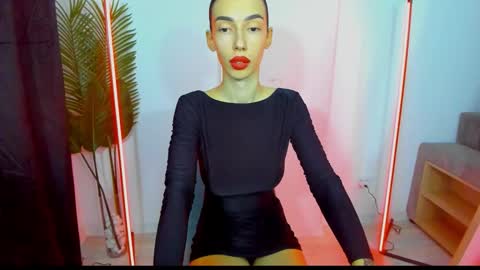 Snapshot of celine_roxelle chatting on October 21, 6:12 pm Celine Roxelle online show from October 21, 6:12 pm