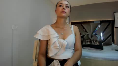 celeste online show from November 18, 11:00 am