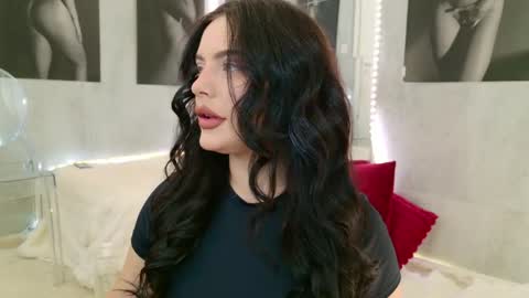 CELIA online show from April 17, 5:09 am