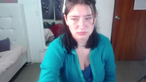 Snapshot of cerecita_02 chatting on February 6, 12:48 pm Cerecita online show from February 6, 12:48 pm