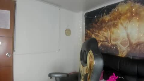 Snapshot of cerecita_02 chatting on March 12, 12:04 pm Cerecita online show from March 12, 12:04 pm