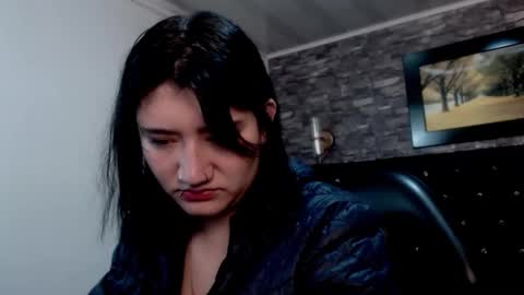 Snapshot of cerecita_02 chatting on December 2, 12:28 pm Cerecita online show from December 2, 12:28 pm