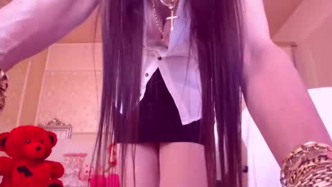 Snapshot of cerisedodd chatting on February 20, 12:19 am Cerise online show from February 20, 12:19 am