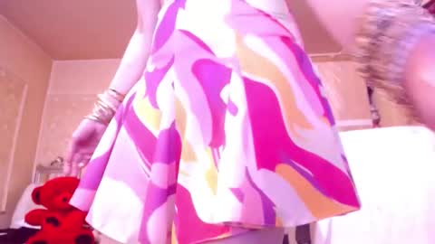 Snapshot of cerisedodd chatting on September 10, 12:21 am Cerise online show from September 10, 12:21 am