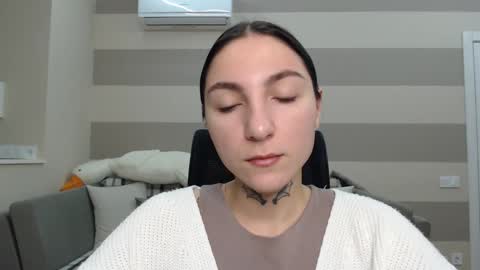Snapshot of chabibiann chatting on January 8, 7:03 am Kate online show from January 8, 7:03 am