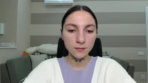Snapshot of chabibiann chatting on January 14, 7:27 am Kate online show from January 14, 7:27 am